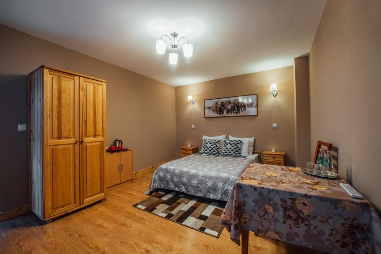 Hotel Orzel Zamość Kültér fotó