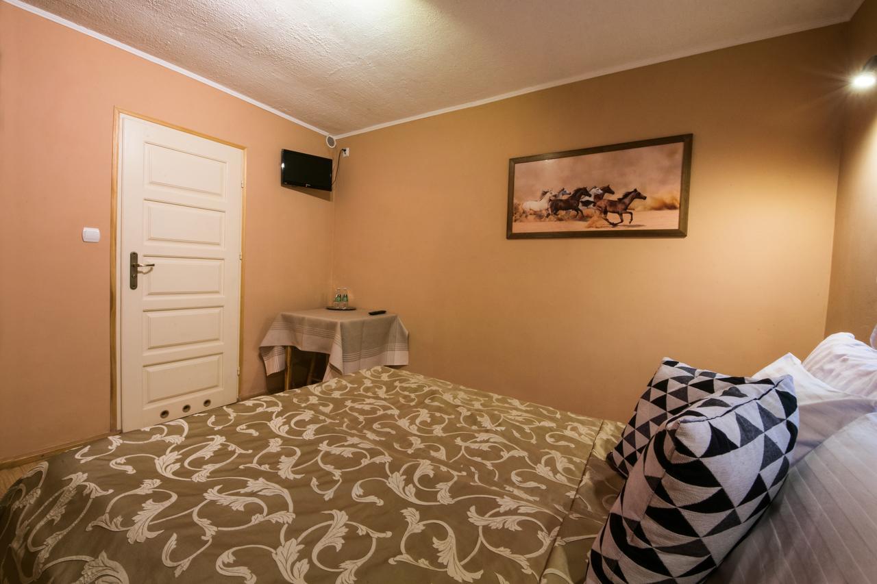Hotel Orzel Zamość Kültér fotó
