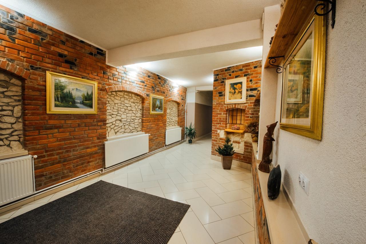 Hotel Orzel Zamość Kültér fotó